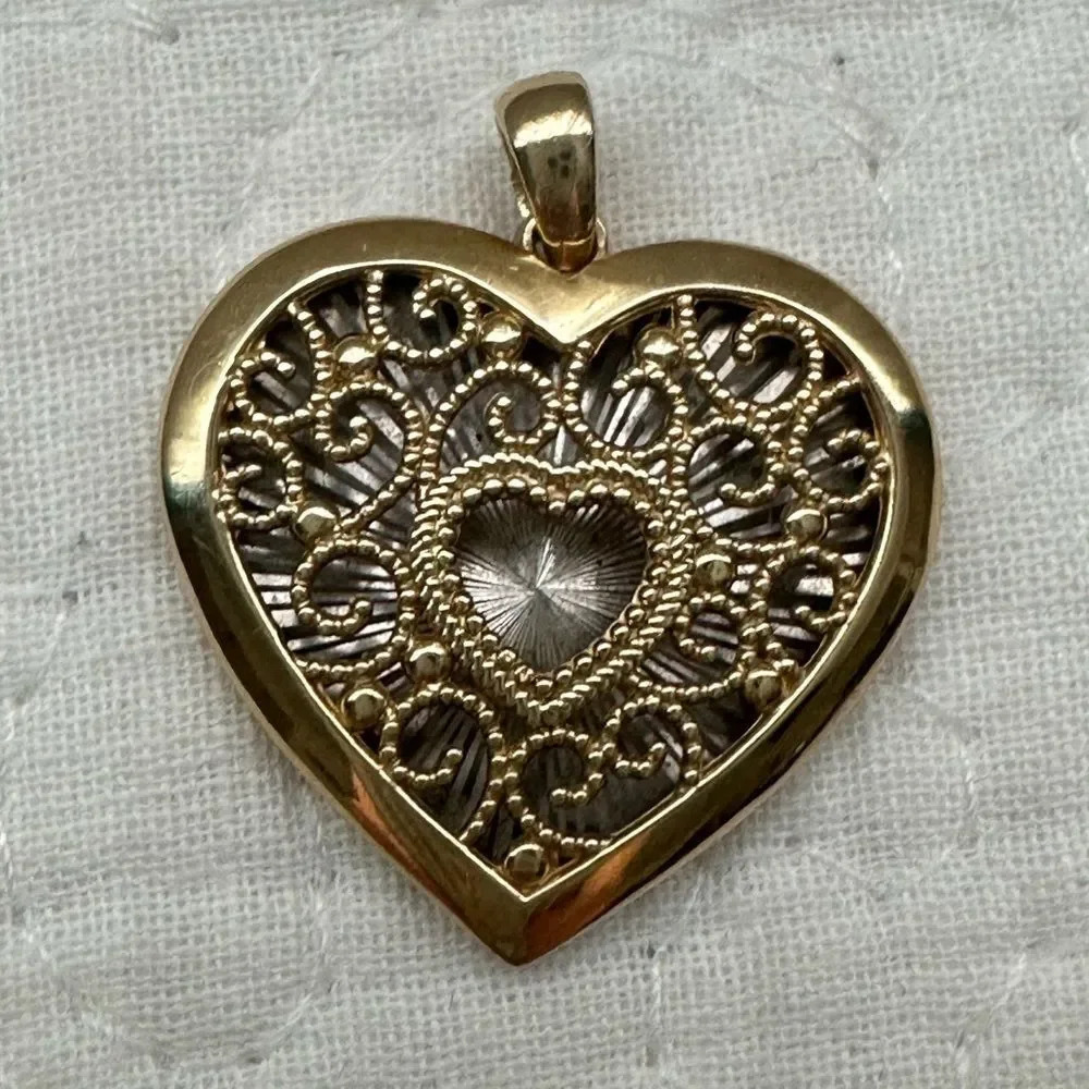 14k Yellow & White Gold Filigree Heart Pendant *4.8 Grams*